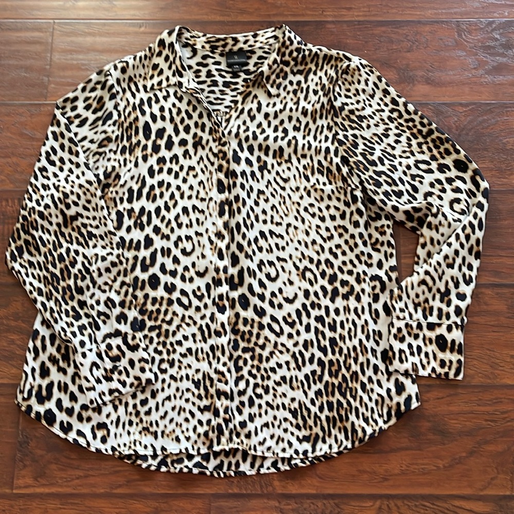 Women’s long sleeve blouse